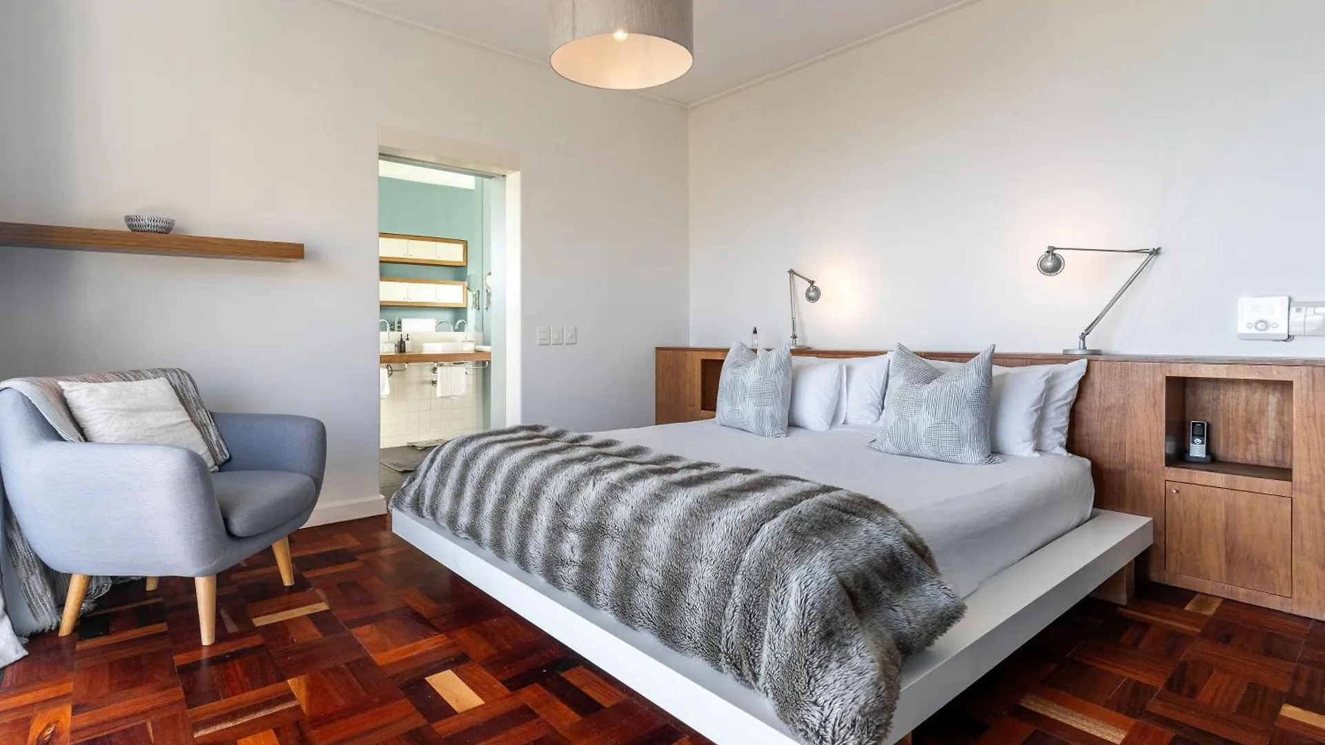 Delightful Large Villa In Camps Bay With Pool - Picasso Cape Town Güney Afrika